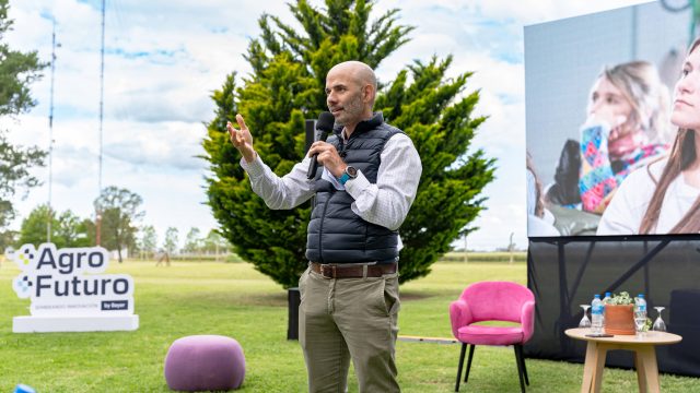SAN-08311 Tres días, tres ciudades, 70 jóvenes: Bayer finaliza +Agro +Futuro formando a una nueva generación para el agro del futuro