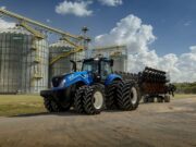 New Holland presenta la nueva generación de tractores T8 PLM Intelligence New Holland presenta la nueva generación de tractores T8 PLM Intelligence